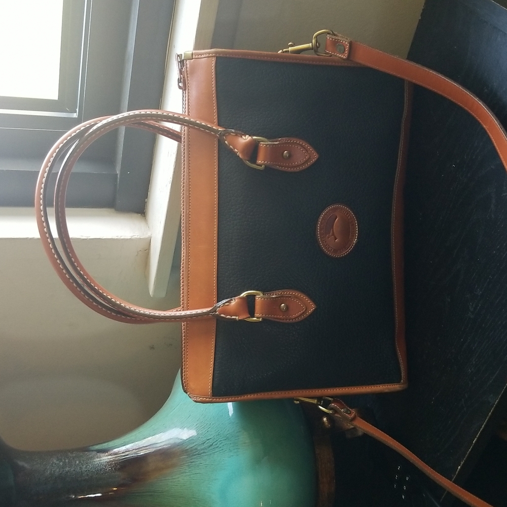 Vintage Dooney & Bourke pebbled leather satchel- A Classic Bag